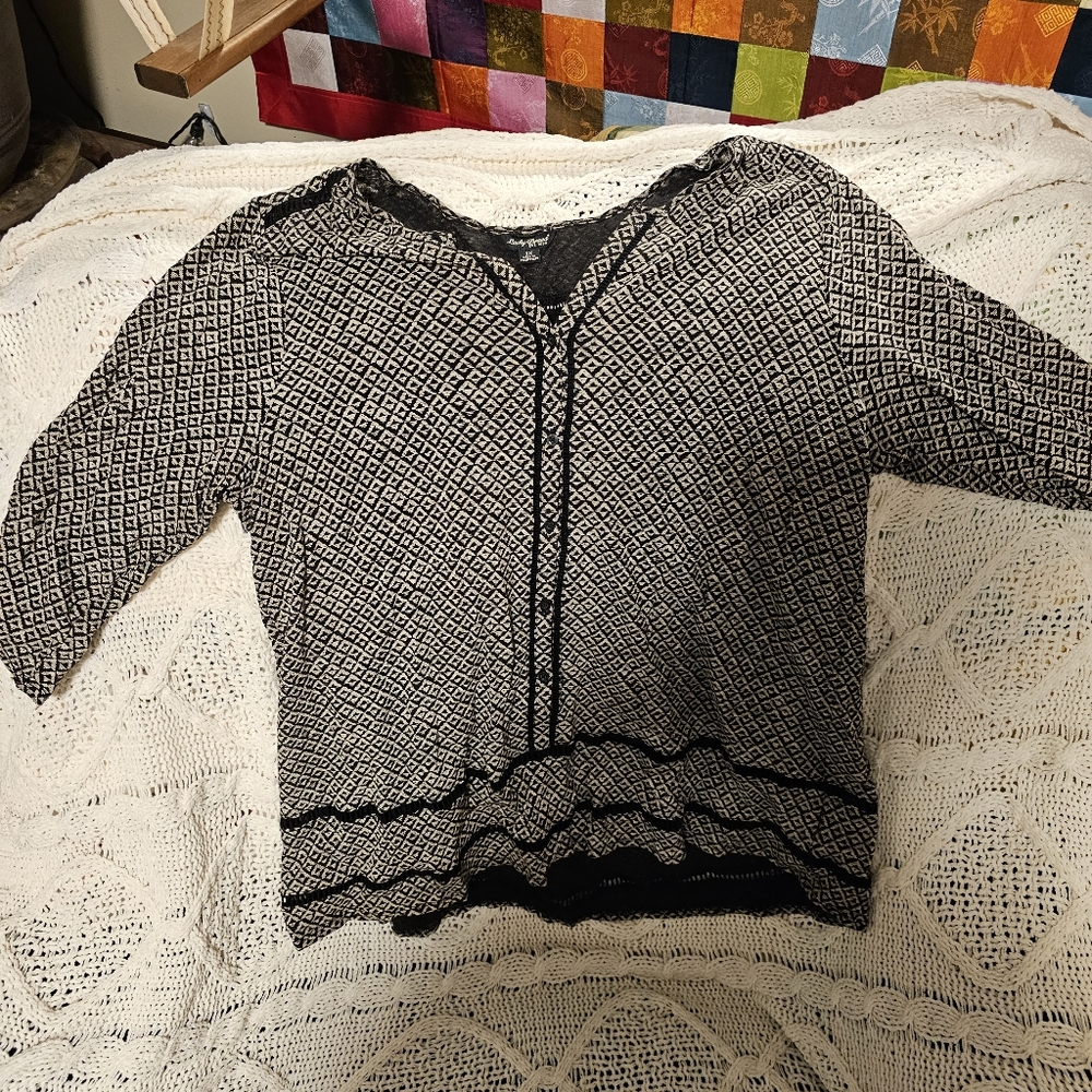 Lucky brand womans 3/4  blouse